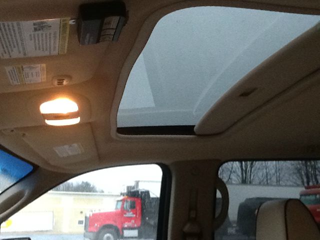 2006 Lincoln Mark LT Ram 3500 Diesel 2-WD