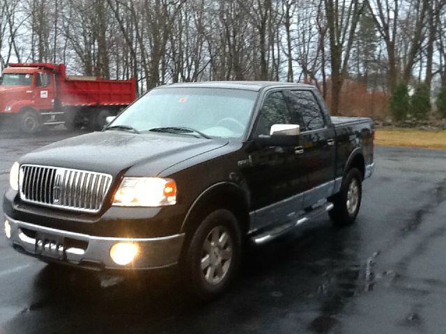 2006 Lincoln Mark LT Ram 3500 Diesel 2-WD
