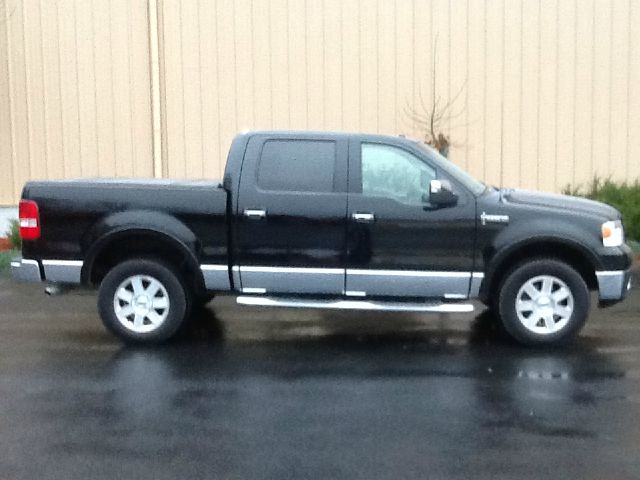 2006 Lincoln Mark LT Ram 3500 Diesel 2-WD