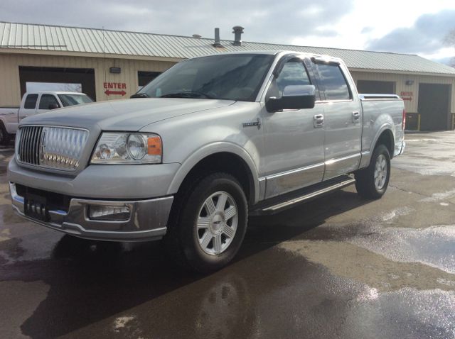 2006 Lincoln Mark LT Ram 3500 Diesel 2-WD