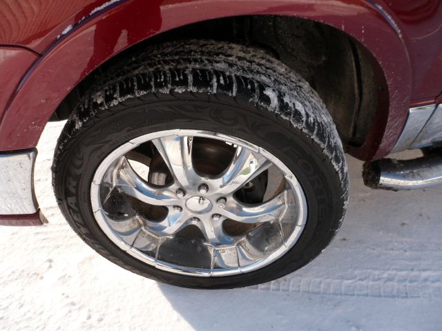 2006 Lincoln Mark LT Ram 3500 Diesel 2-WD