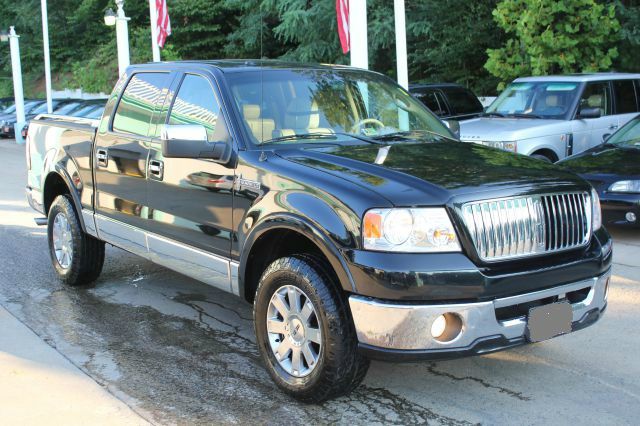 2006 Lincoln Mark LT Ram 3500 Diesel 2-WD