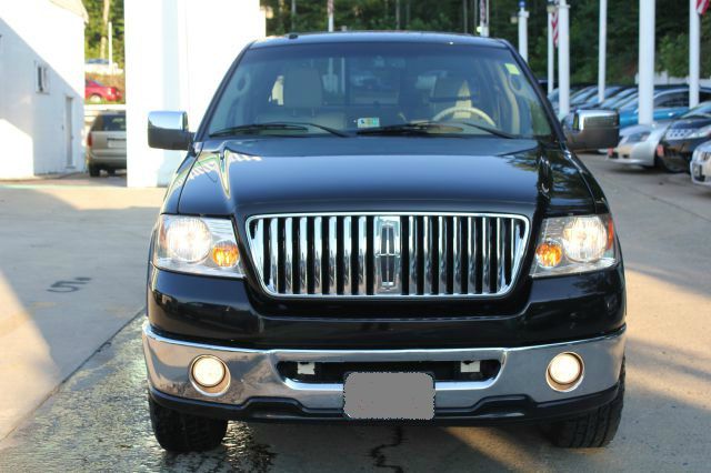 2006 Lincoln Mark LT Ram 3500 Diesel 2-WD