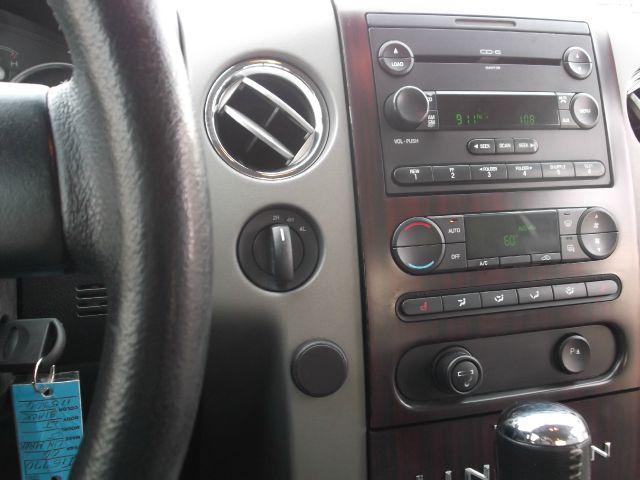 2006 Lincoln Mark LT Ram 3500 Diesel 2-WD