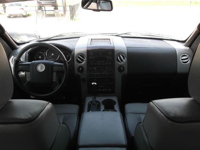 2006 Lincoln Mark LT Ram 3500 Diesel 2-WD