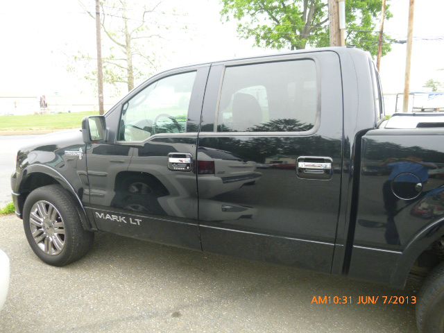 2007 Lincoln Mark LT Ram 3500 Diesel 2-WD
