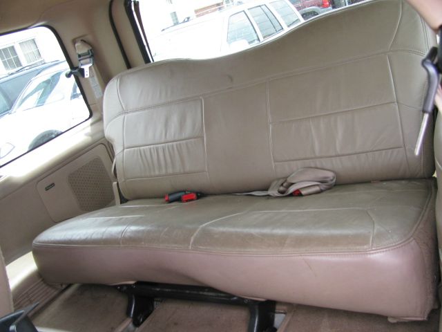 1998 Lincoln Navigator Ram 3500 Diesel 2-WD