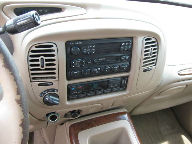 1998 Lincoln Navigator Ram 3500 Diesel 2-WD