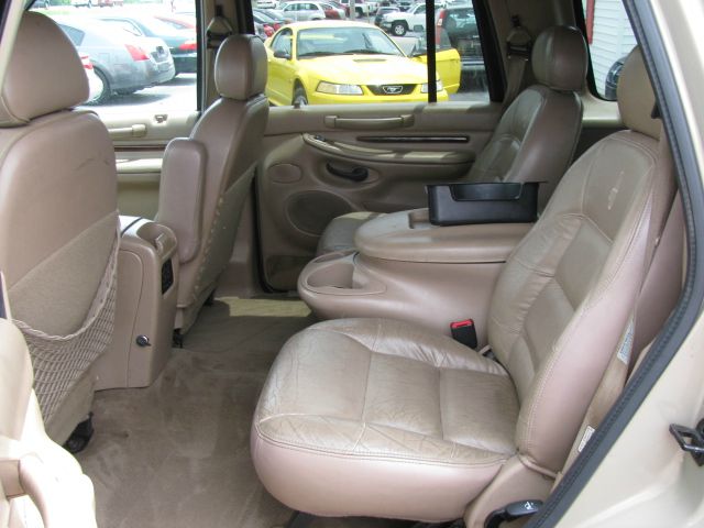 1998 Lincoln Navigator Ram 3500 Diesel 2-WD