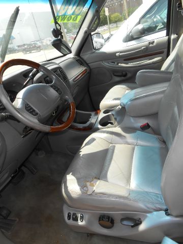 1998 Lincoln Navigator Ram 3500 Diesel 2-WD