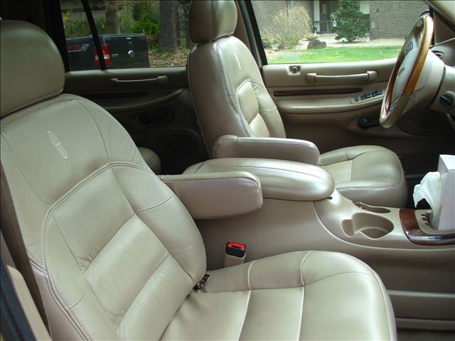 1998 Lincoln Navigator DX AT