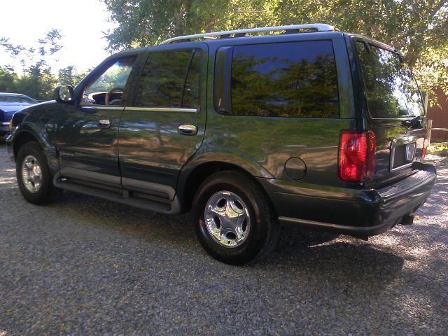 1999 Lincoln Navigator Ram 3500 Diesel 2-WD