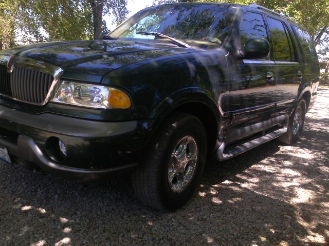 1999 Lincoln Navigator Ram 3500 Diesel 2-WD