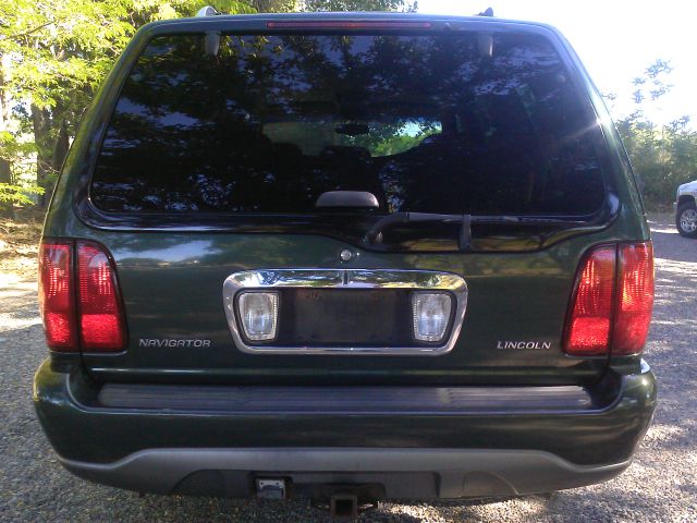 1999 Lincoln Navigator Ram 3500 Diesel 2-WD