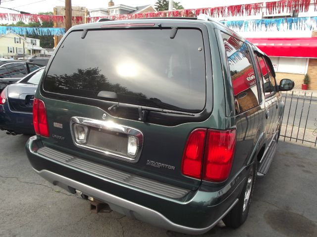 2000 Lincoln Navigator Ram 3500 Diesel 2-WD