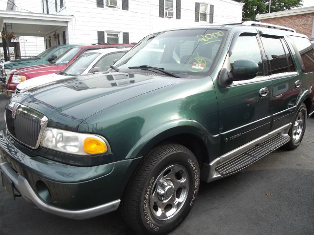 2000 Lincoln Navigator Ram 3500 Diesel 2-WD