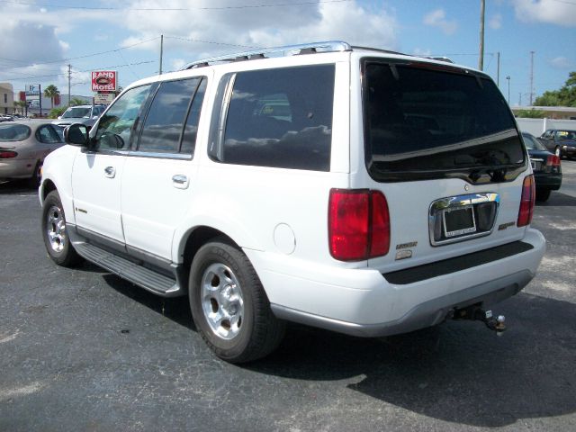 2000 Lincoln Navigator Ram 3500 Diesel 2-WD