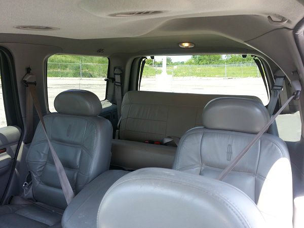 2000 Lincoln Navigator Ram 3500 Diesel 2-WD