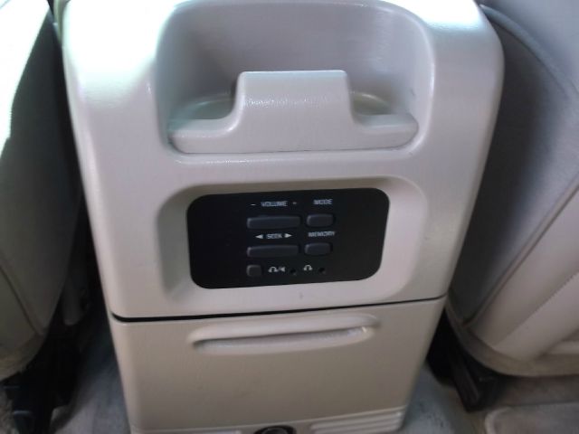 2000 Lincoln Navigator Ram 3500 Diesel 2-WD