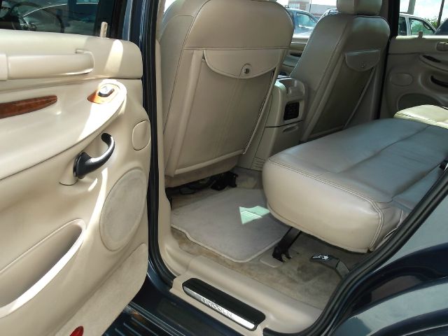 2000 Lincoln Navigator Ram 3500 Diesel 2-WD