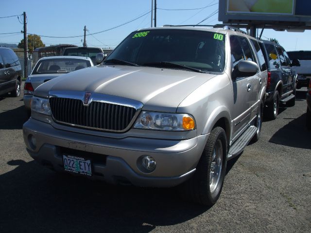 2000 Lincoln Navigator Ram 3500 Diesel 2-WD