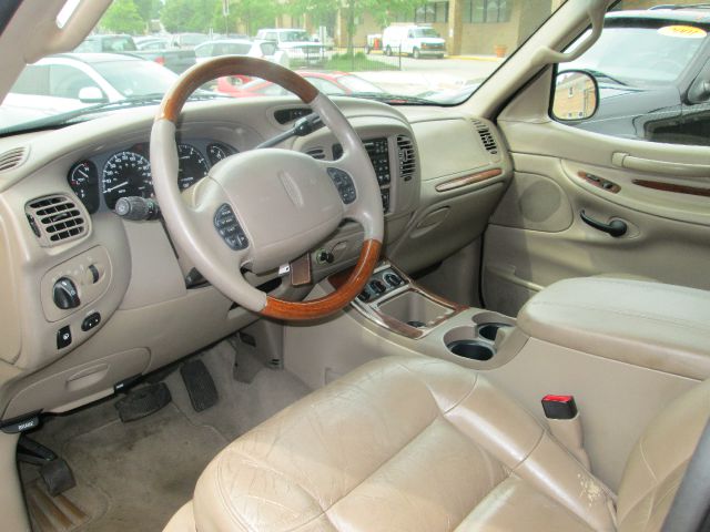 2000 Lincoln Navigator Ram 3500 Diesel 2-WD