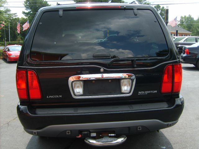 2000 Lincoln Navigator Ram 3500 Diesel 2-WD