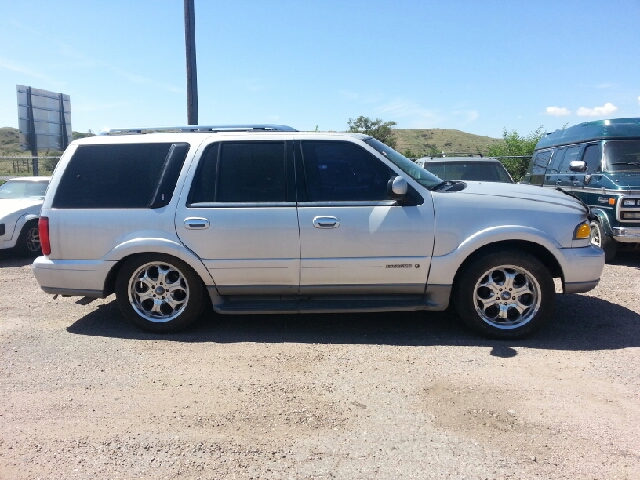 2000 Lincoln Navigator Ram 3500 Diesel 2-WD