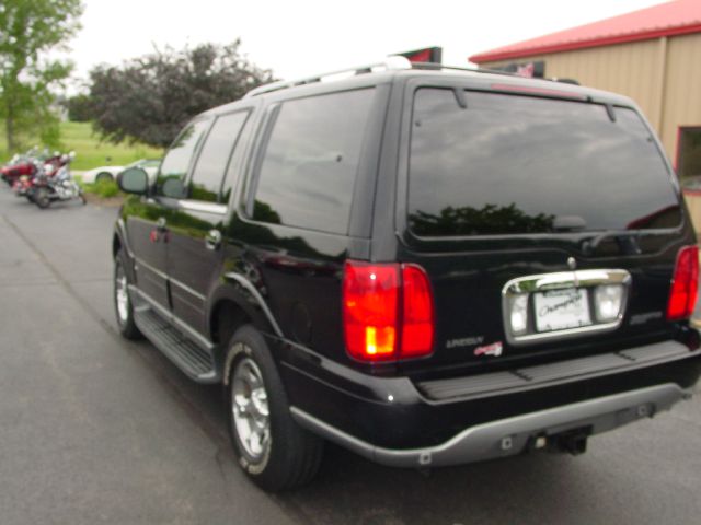 2000 Lincoln Navigator Ram 3500 Diesel 2-WD