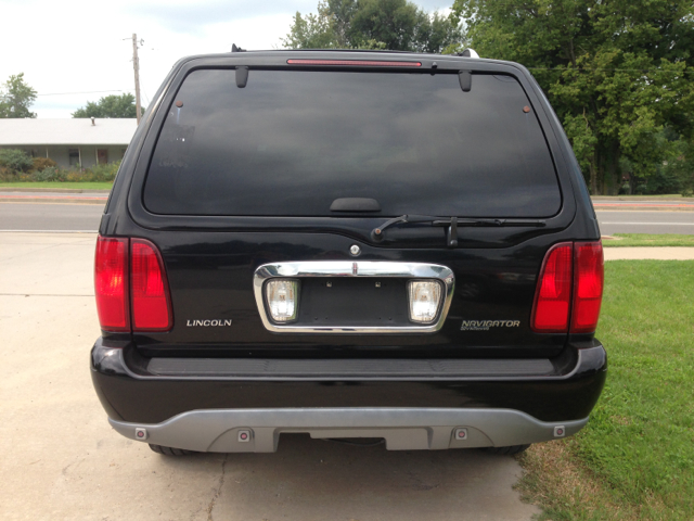 2000 Lincoln Navigator Ram 3500 Diesel 2-WD