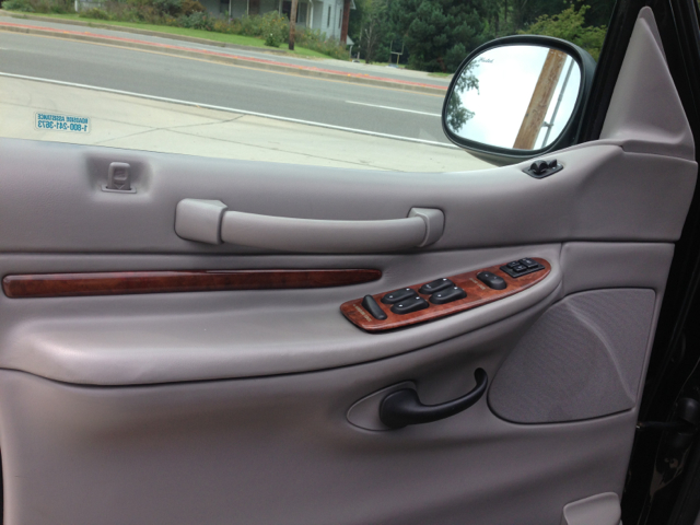 2000 Lincoln Navigator Ram 3500 Diesel 2-WD