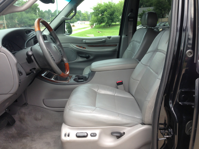 2000 Lincoln Navigator Ram 3500 Diesel 2-WD