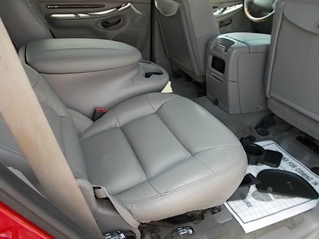 2000 Lincoln Navigator Ram 3500 Diesel 2-WD