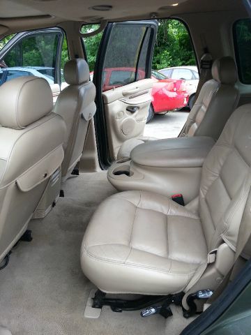 2001 Lincoln Navigator Ram 3500 Diesel 2-WD