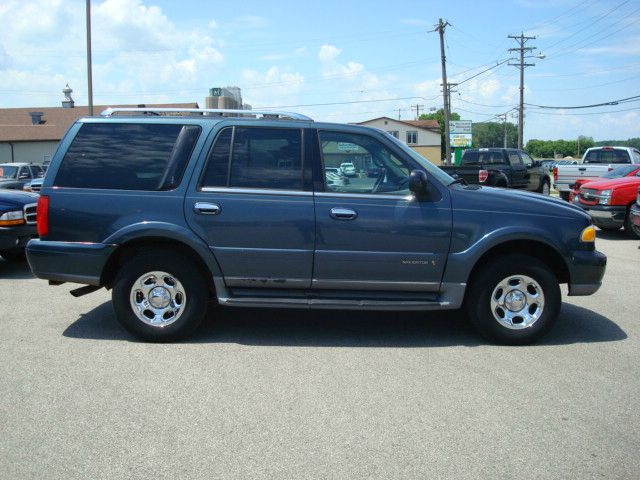 2001 Lincoln Navigator Ram 3500 Diesel 2-WD