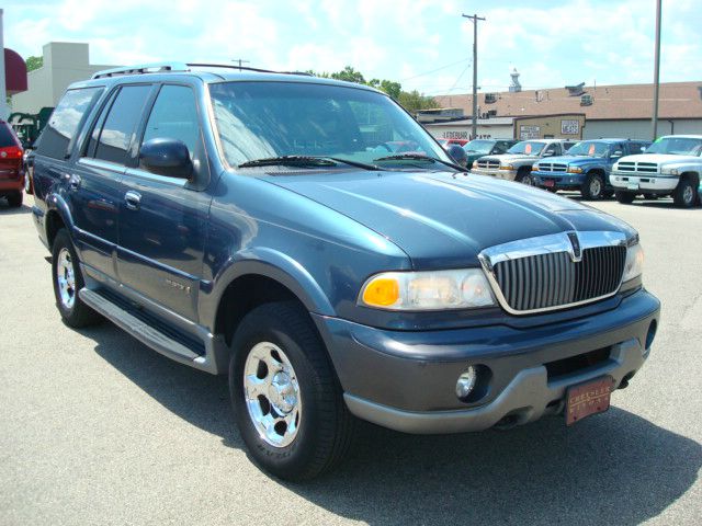 2001 Lincoln Navigator Ram 3500 Diesel 2-WD