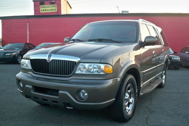2001 Lincoln Navigator Ram 3500 Diesel 2-WD