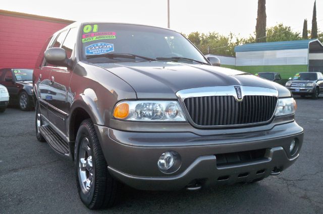 2001 Lincoln Navigator Ram 3500 Diesel 2-WD