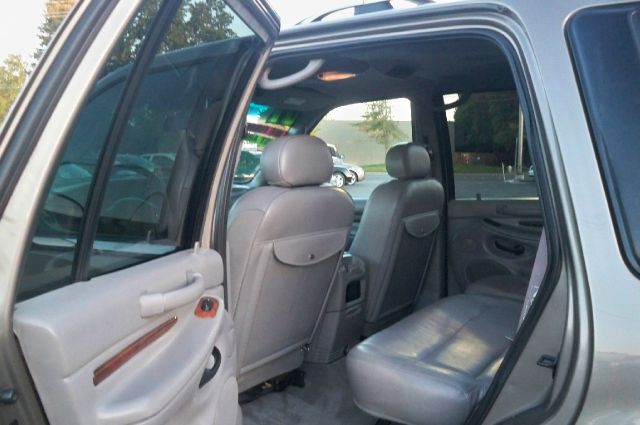 2001 Lincoln Navigator Ram 3500 Diesel 2-WD