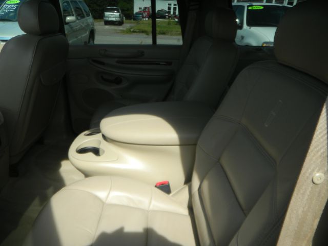 2001 Lincoln Navigator Unknown