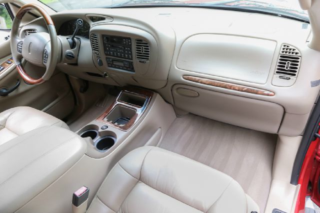 2001 Lincoln Navigator Ram 3500 Diesel 2-WD