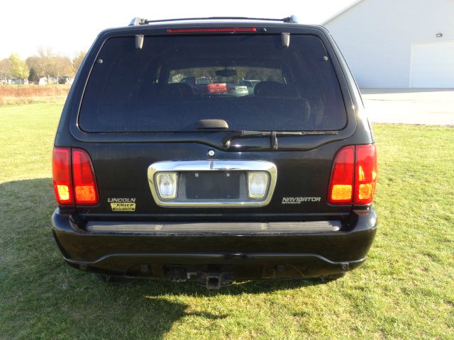 2001 Lincoln Navigator Ram 3500 Diesel 2-WD