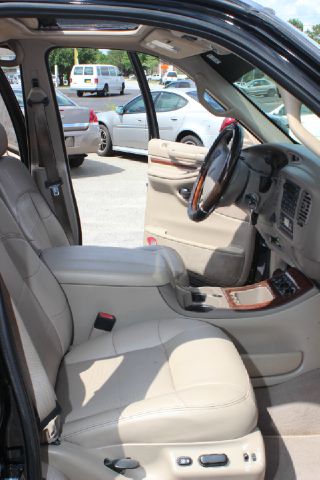 2001 Lincoln Navigator Ram 3500 Diesel 2-WD