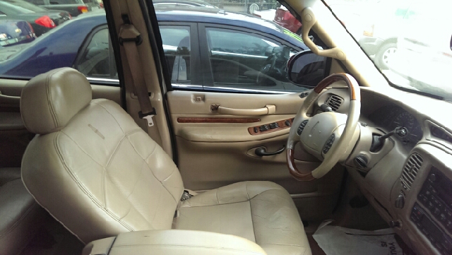 2001 Lincoln Navigator Ram 3500 Diesel 2-WD