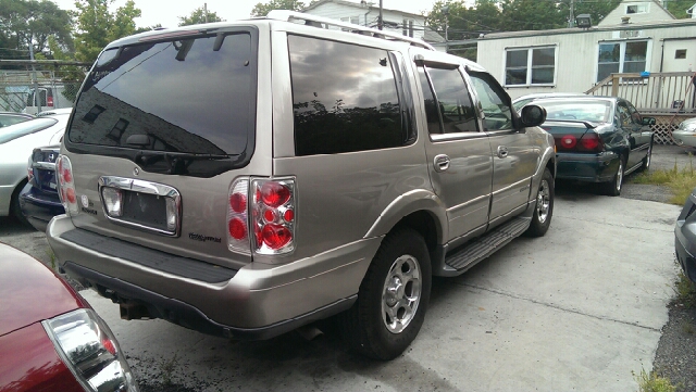 2001 Lincoln Navigator Ram 3500 Diesel 2-WD