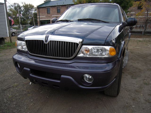 2001 Lincoln Navigator Ram 3500 Diesel 2-WD