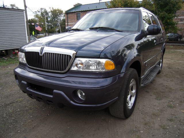 2001 Lincoln Navigator Ram 3500 Diesel 2-WD