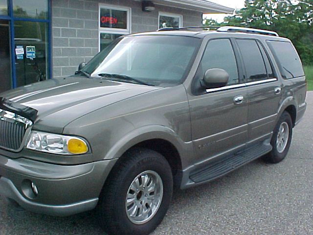 2002 Lincoln Navigator Ram 3500 Diesel 2-WD