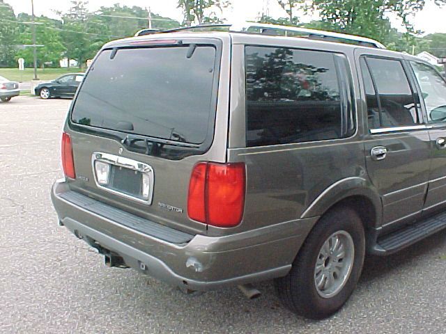 2002 Lincoln Navigator Ram 3500 Diesel 2-WD