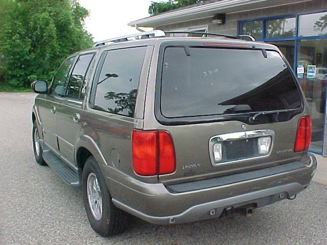 2002 Lincoln Navigator Ram 3500 Diesel 2-WD